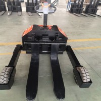 rough terrain electric pallet truck